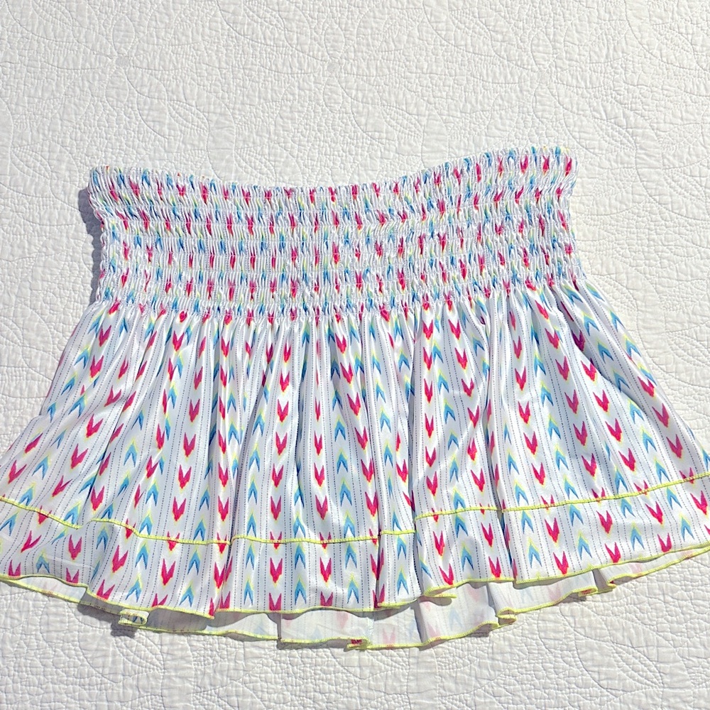 NWT LUCKY IN LOVE LONG ARROWHEAD PLEATED SKIRT